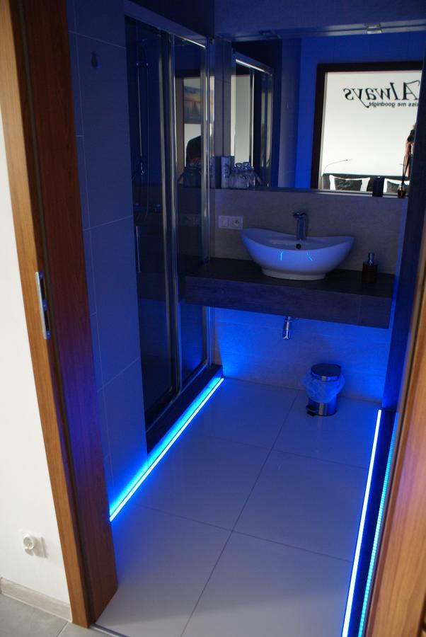 Top Oder Apartments- Private Parking Szczecin Exterior foto